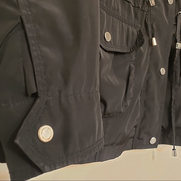 🧩All Black Waterproof Silver Full Women's Jacket - Picture 2 of 15